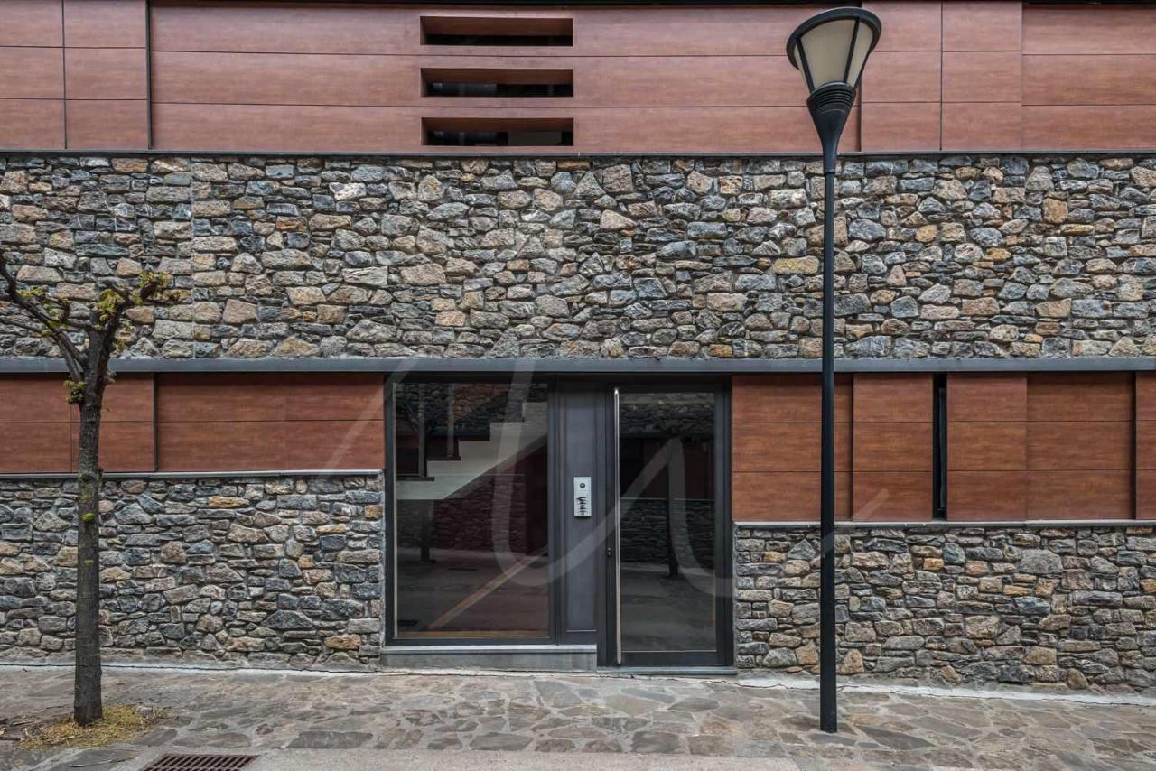 Aneu By Seamount Rentals Valencia D'Aneu Bagian luar foto